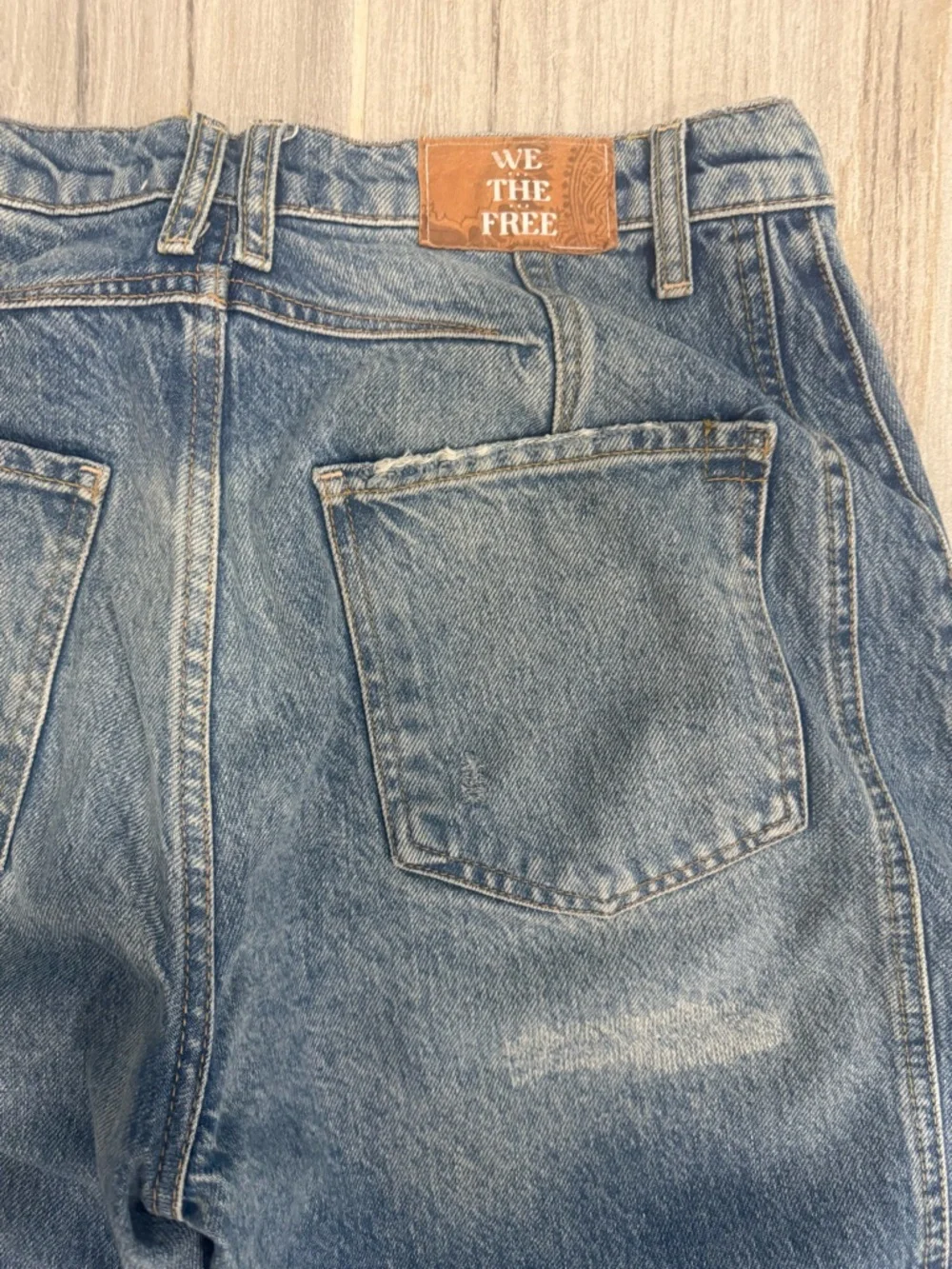 We The Free Good Luck Barrel Jean in 100 Years SZ 28 - Picture 4 of 7